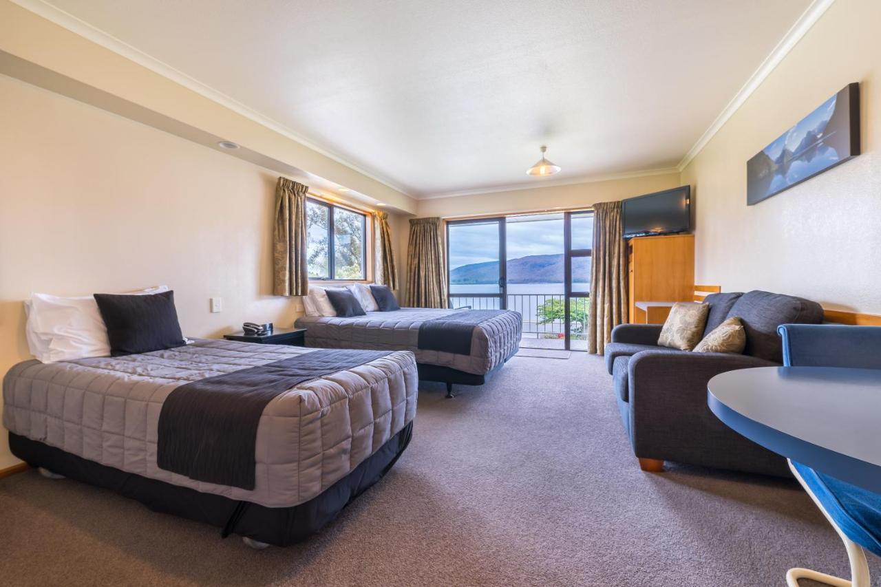 Lakeside Motel & Apartments Te Anau Extérieur photo